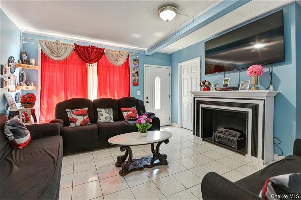 5 Tallman Place Property Photo 11