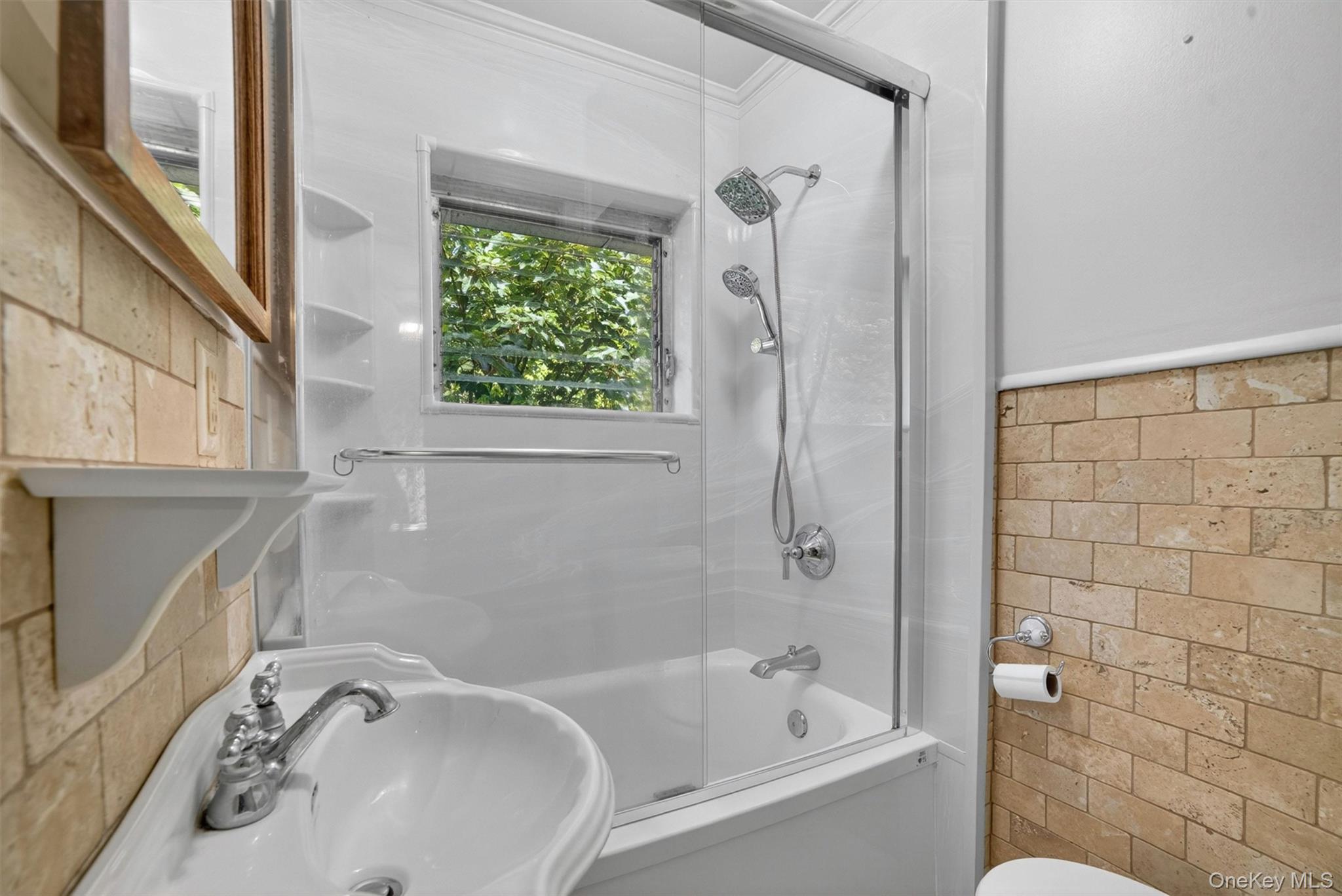 33 Maurice Avenue Property Photo 25