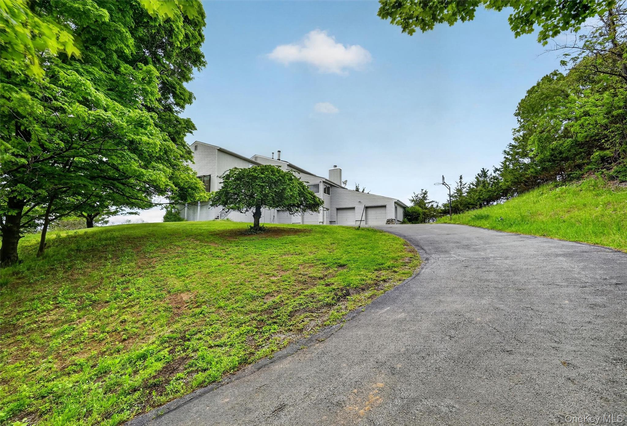15 Deer Pond Drive Property Photo 6