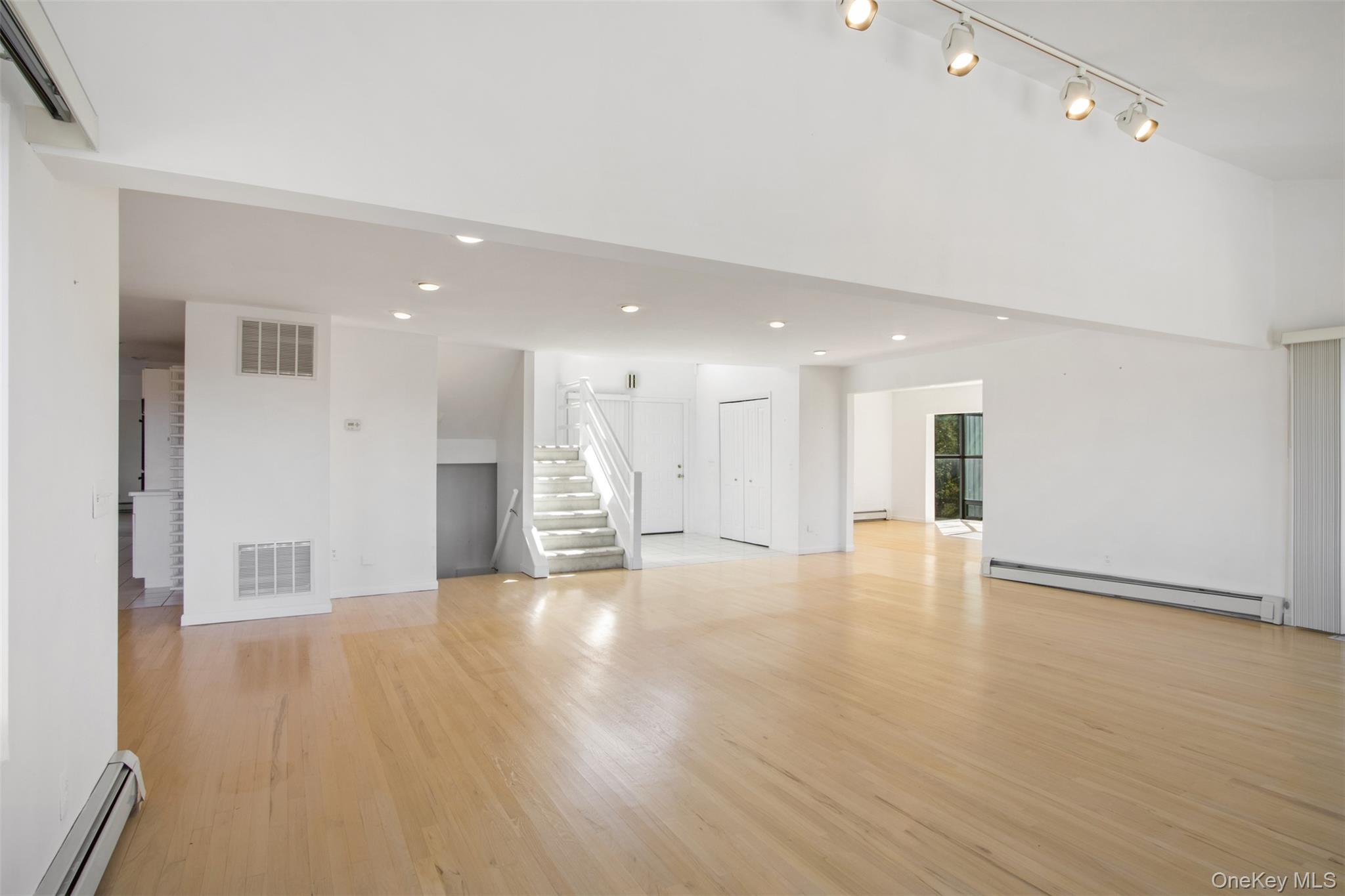 15 Deer Pond Drive Property Photo 12