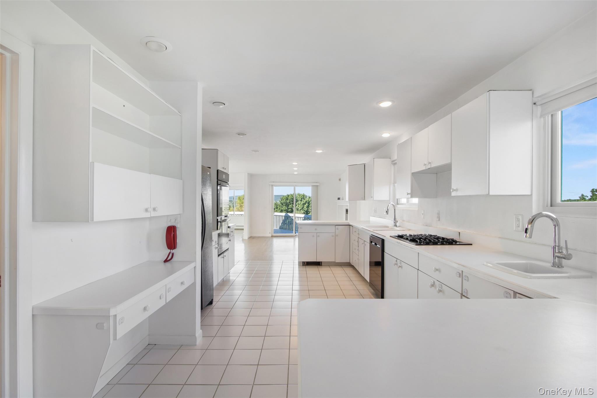 15 Deer Pond Drive Property Photo 14