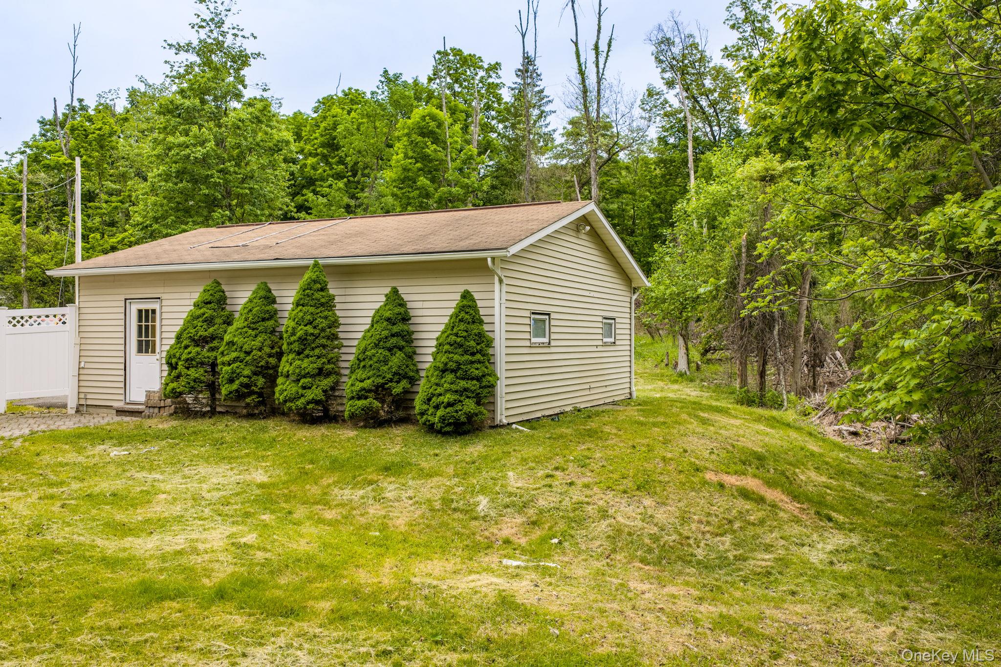225 Upper Road Property Photo 40