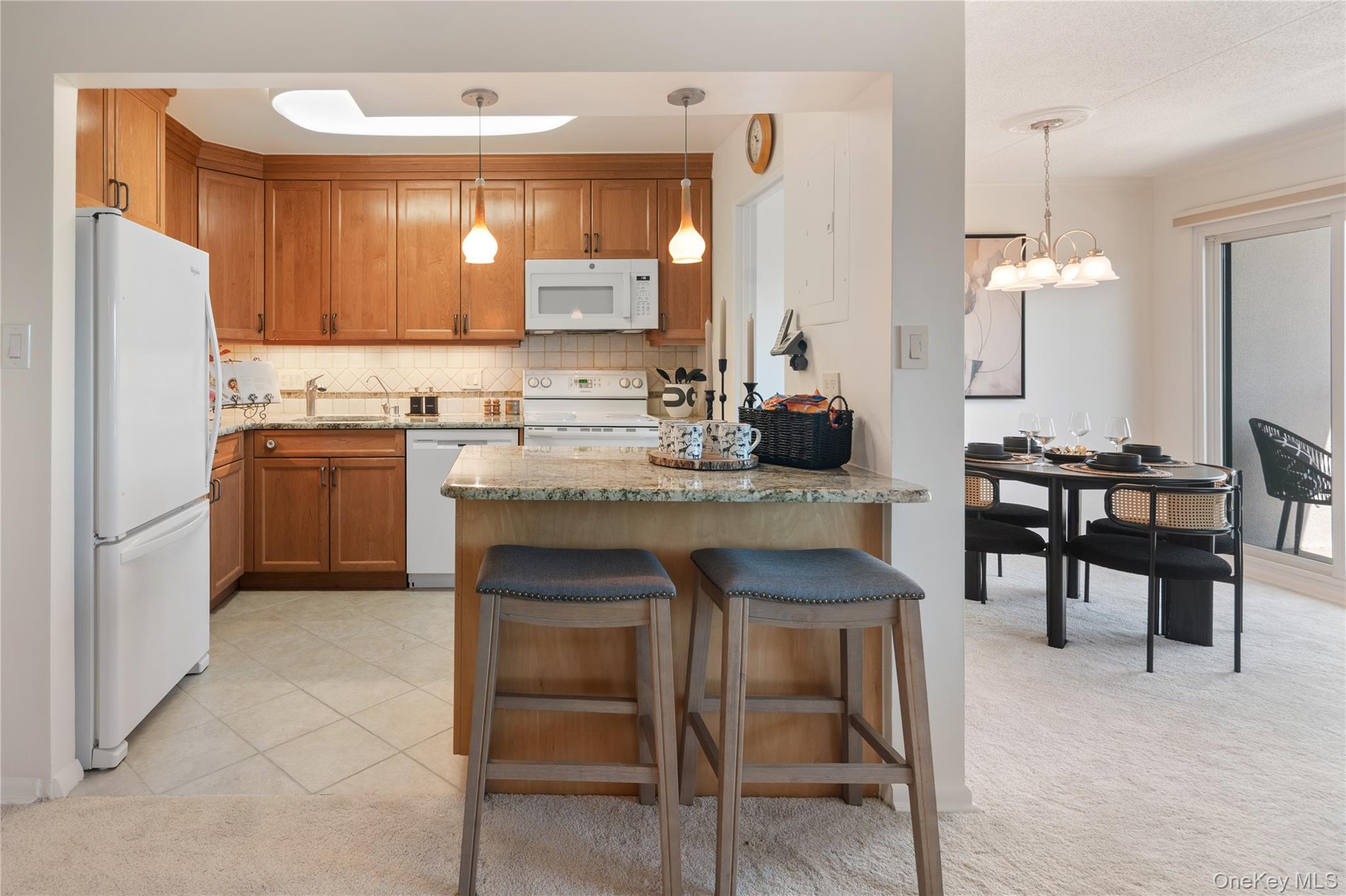 500 High Point Drive 707 Property Photo 8