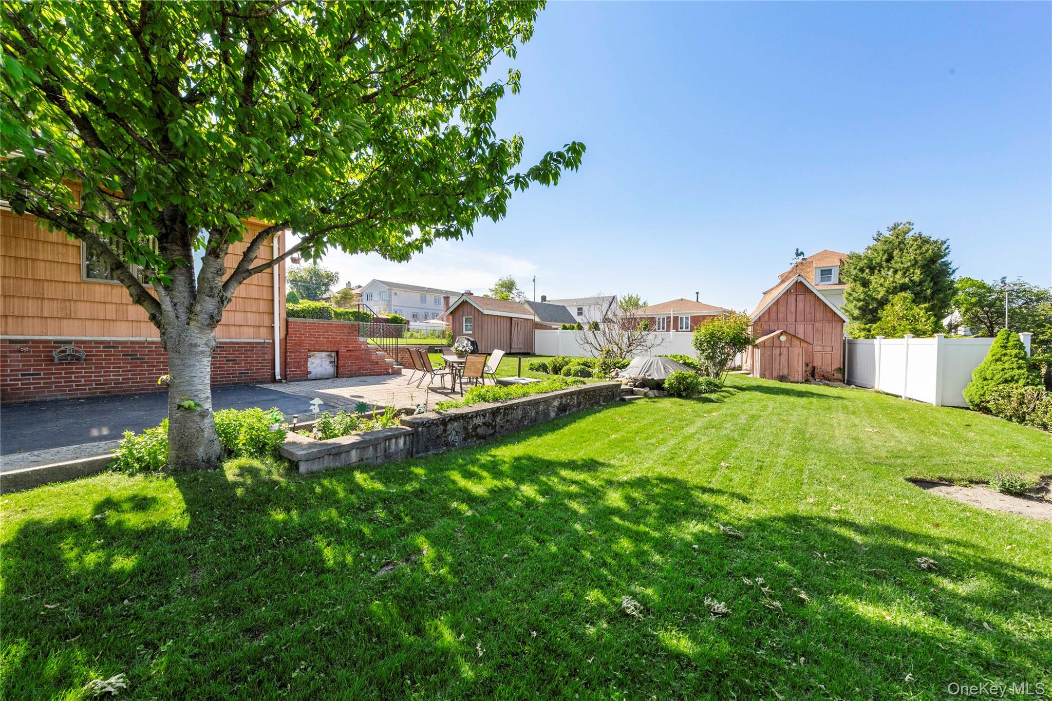 15043 8th Avenue Property Photo 3