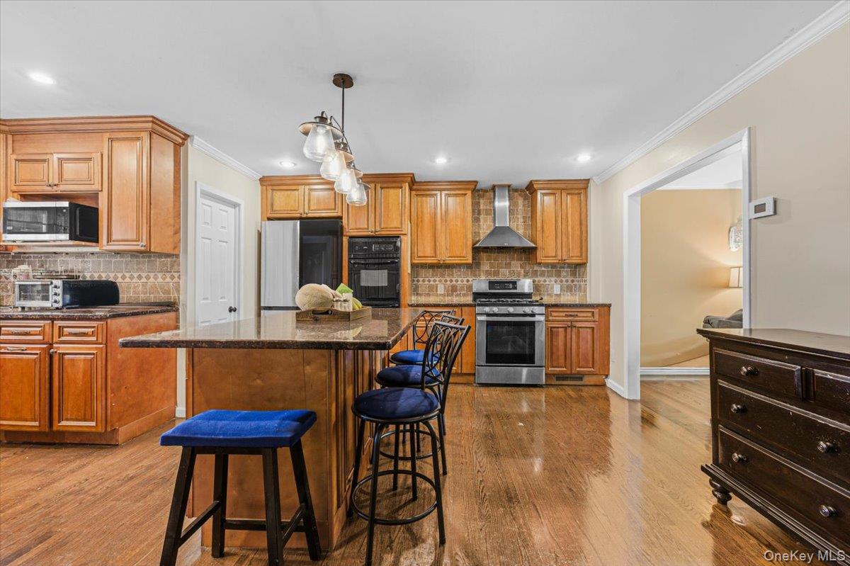 47 Villa Avenue Property Photo 12
