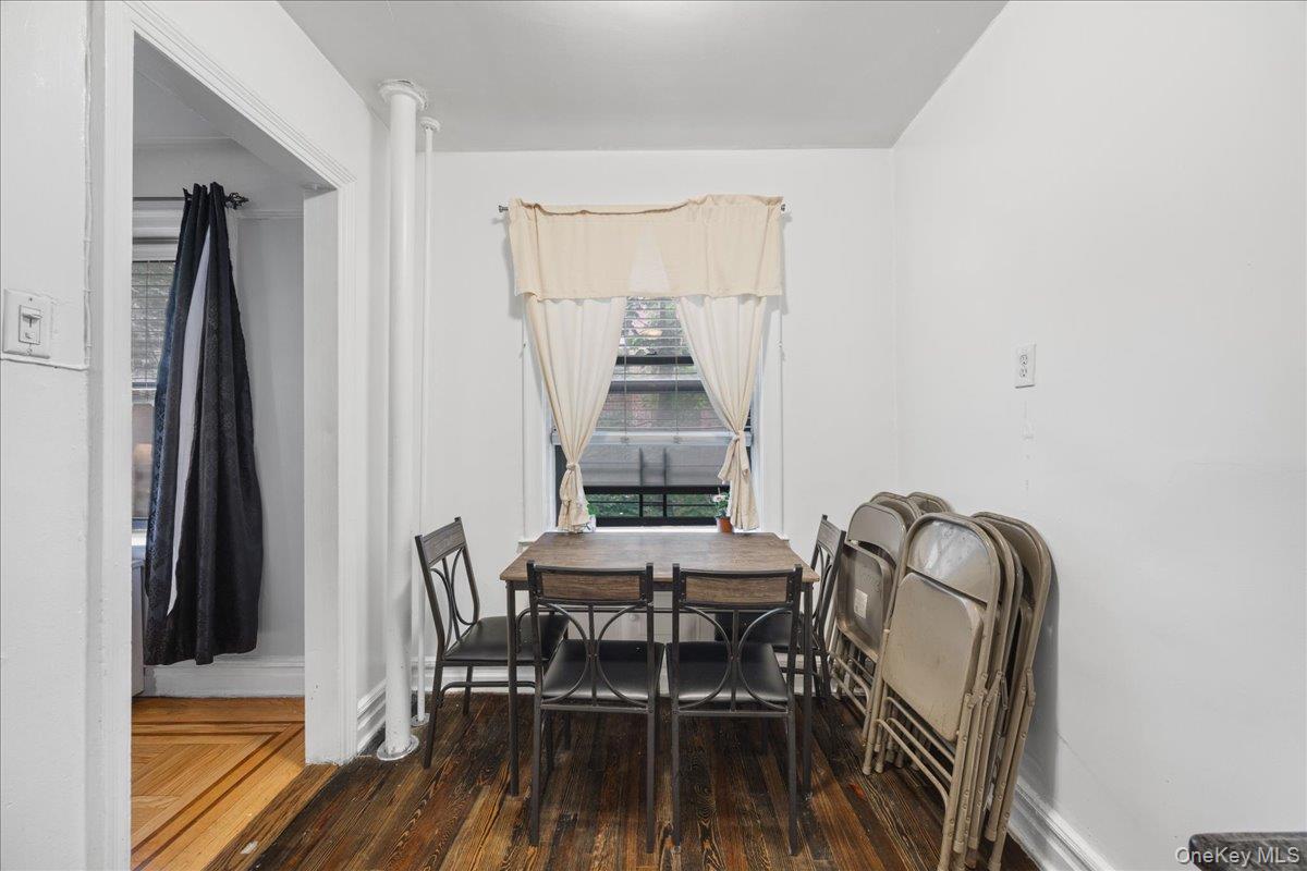 10 Nosband Avenue 3j Property Photo 8