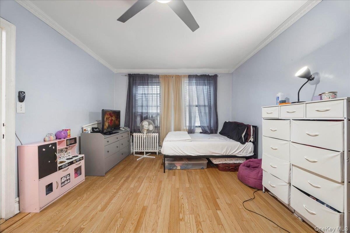 10 Nosband Avenue 3j Property Photo 14