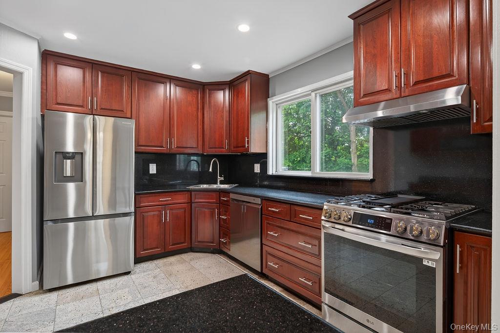 36 Heatherdell Road Property Photo 6