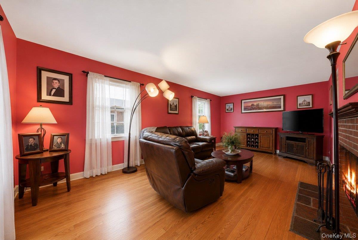85 Halstead Avenue Property Photo 3