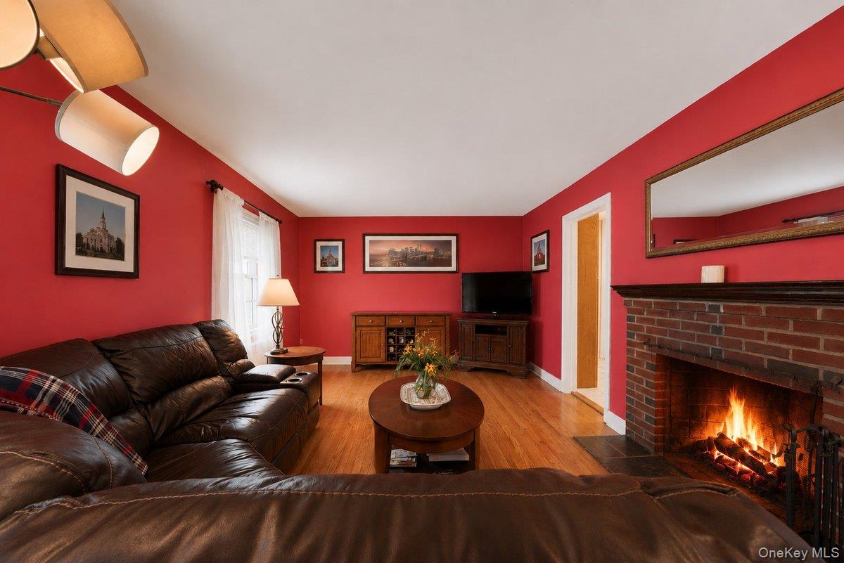 85 Halstead Avenue Property Photo 7