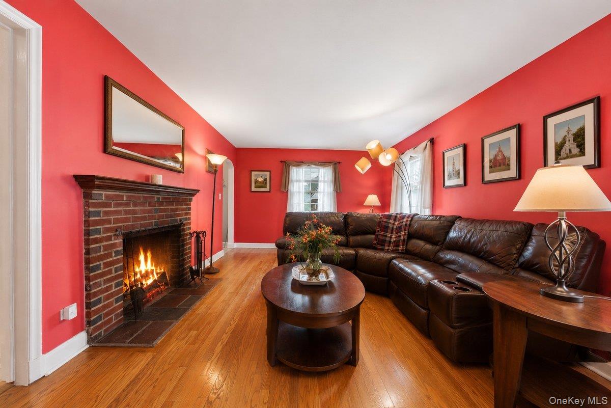 85 Halstead Avenue Property Photo 8
