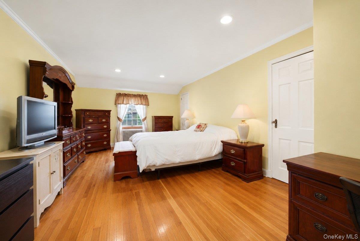 85 Halstead Avenue Property Photo 23
