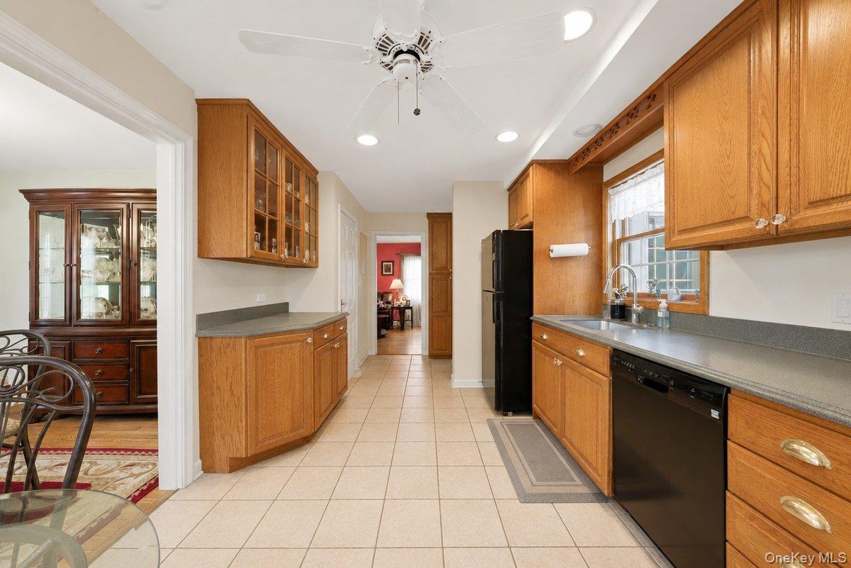 85 Halstead Avenue Property Photo 36