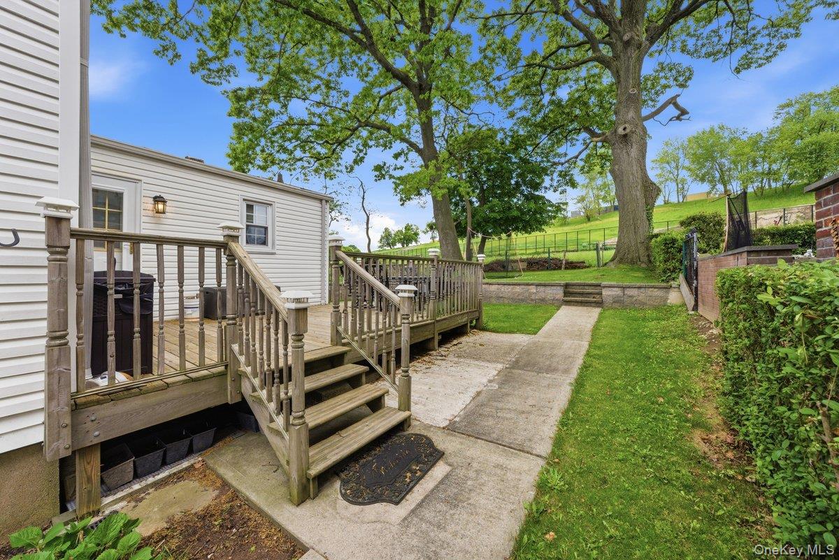 85 Halstead Avenue Property Photo 39