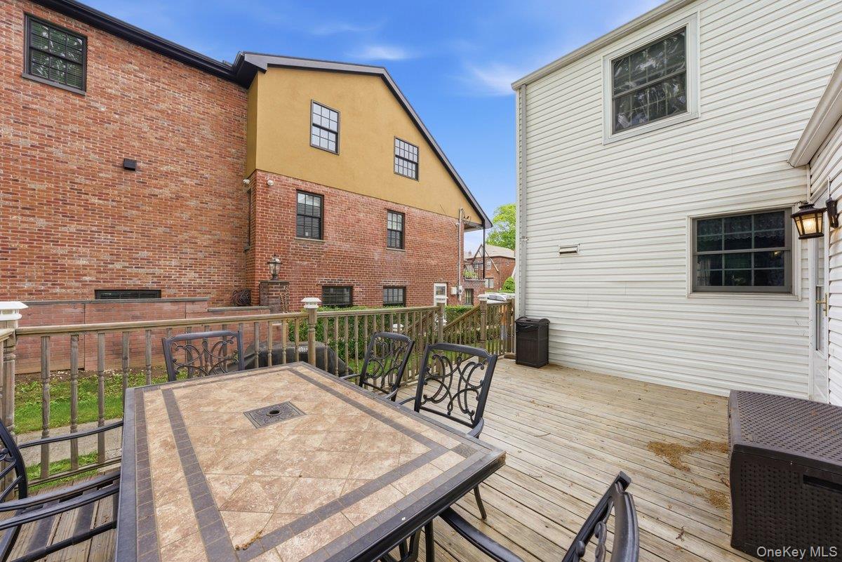 85 Halstead Avenue Property Photo 44