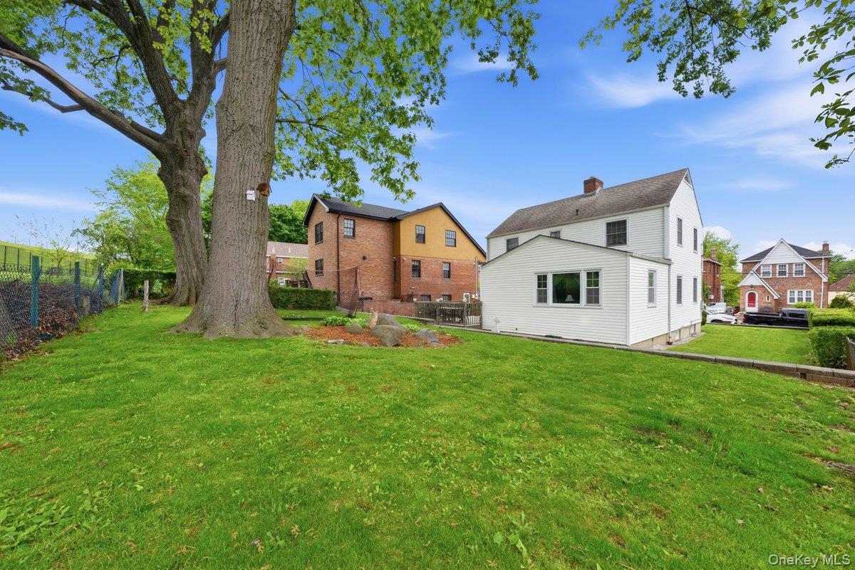 85 Halstead Avenue Property Photo 45