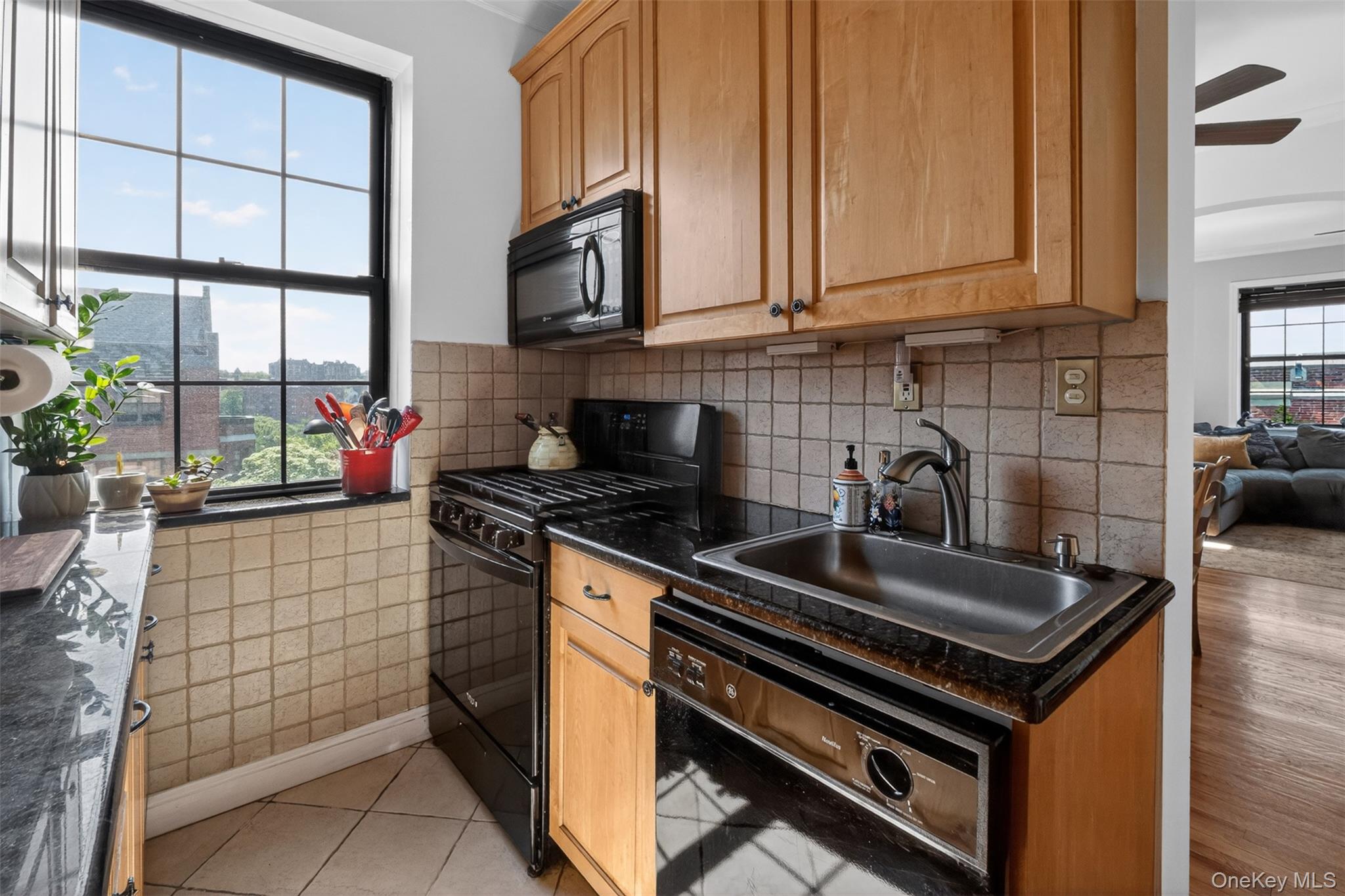 824 Bronx River Road 7c Property Photo 7