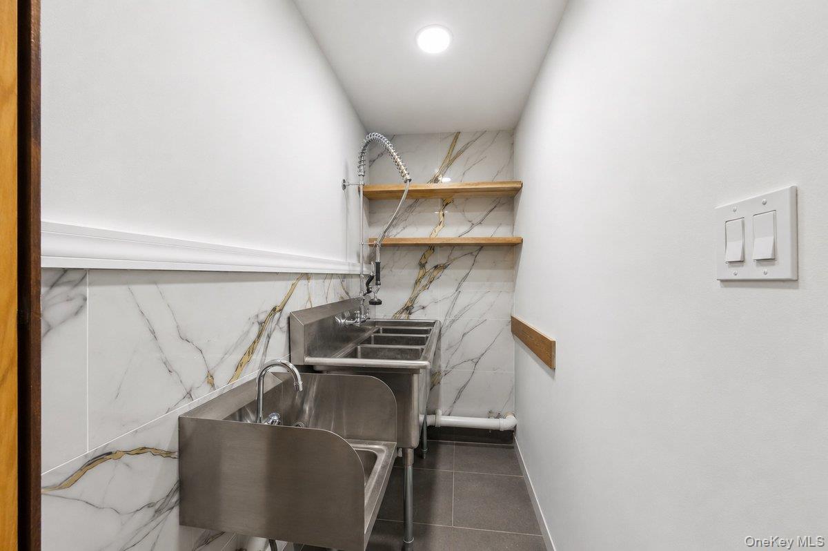 975 Mclean Avenue Property Photo 12