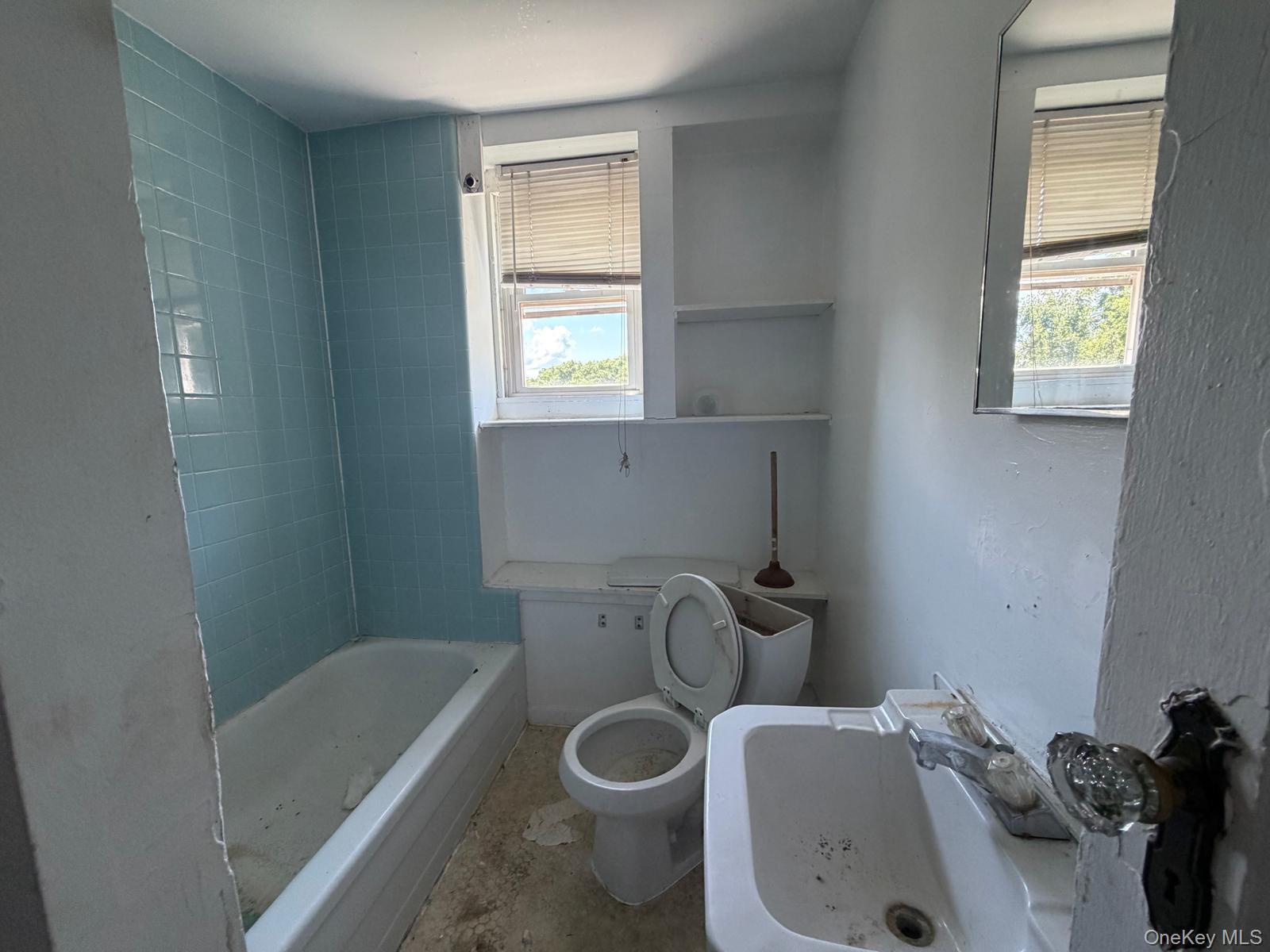 234 Lakeshore Drive Property Photo 23