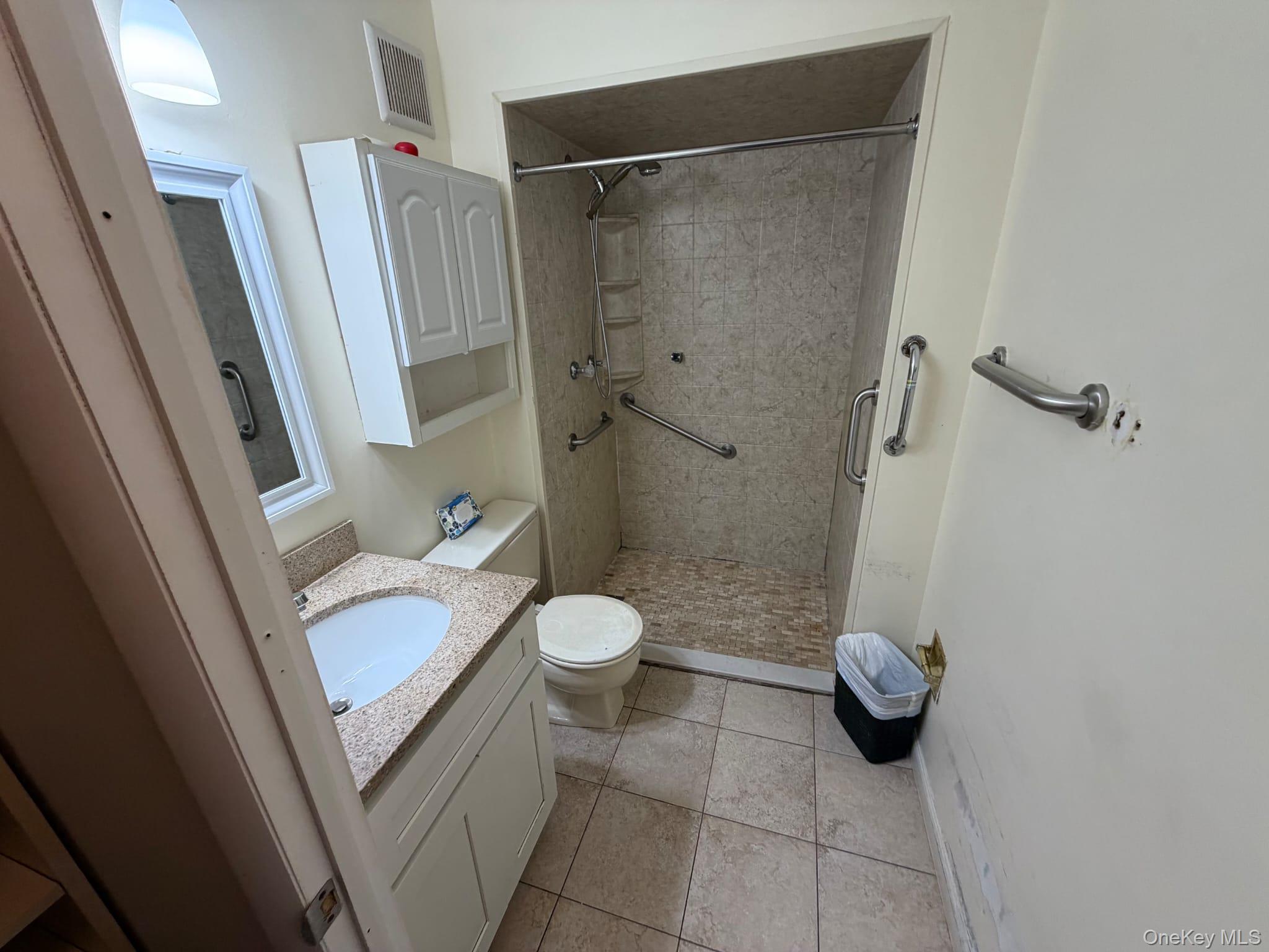 725 Miller Avenue 221 Property Photo 4