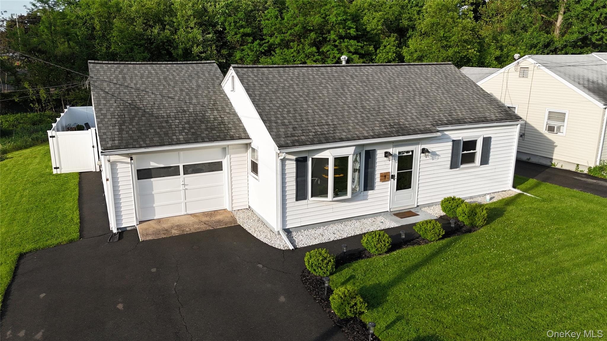 9 Maple Avenue Property Photo 1