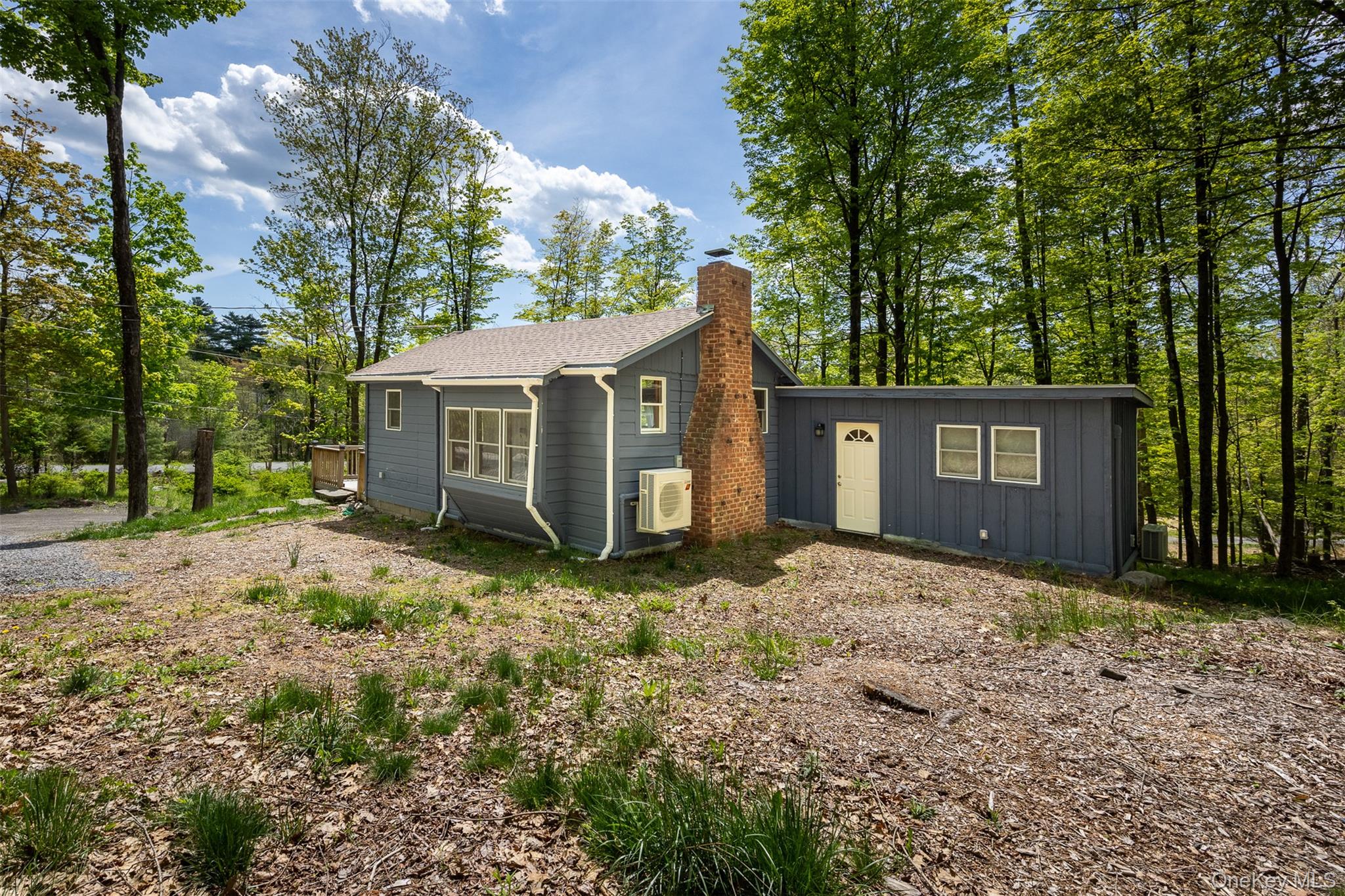 2465 Glasco Turnpike Property Photo 16