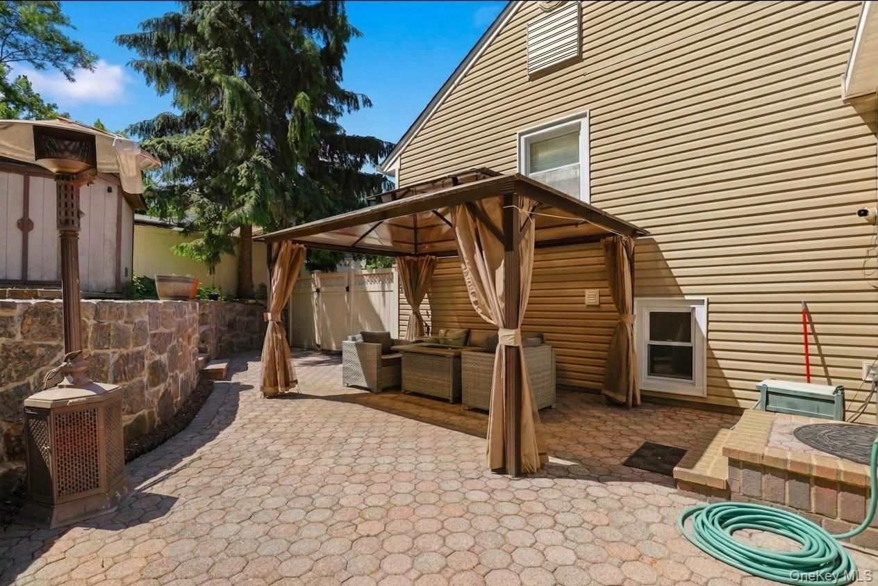 29 Montrose Road Property Photo 29