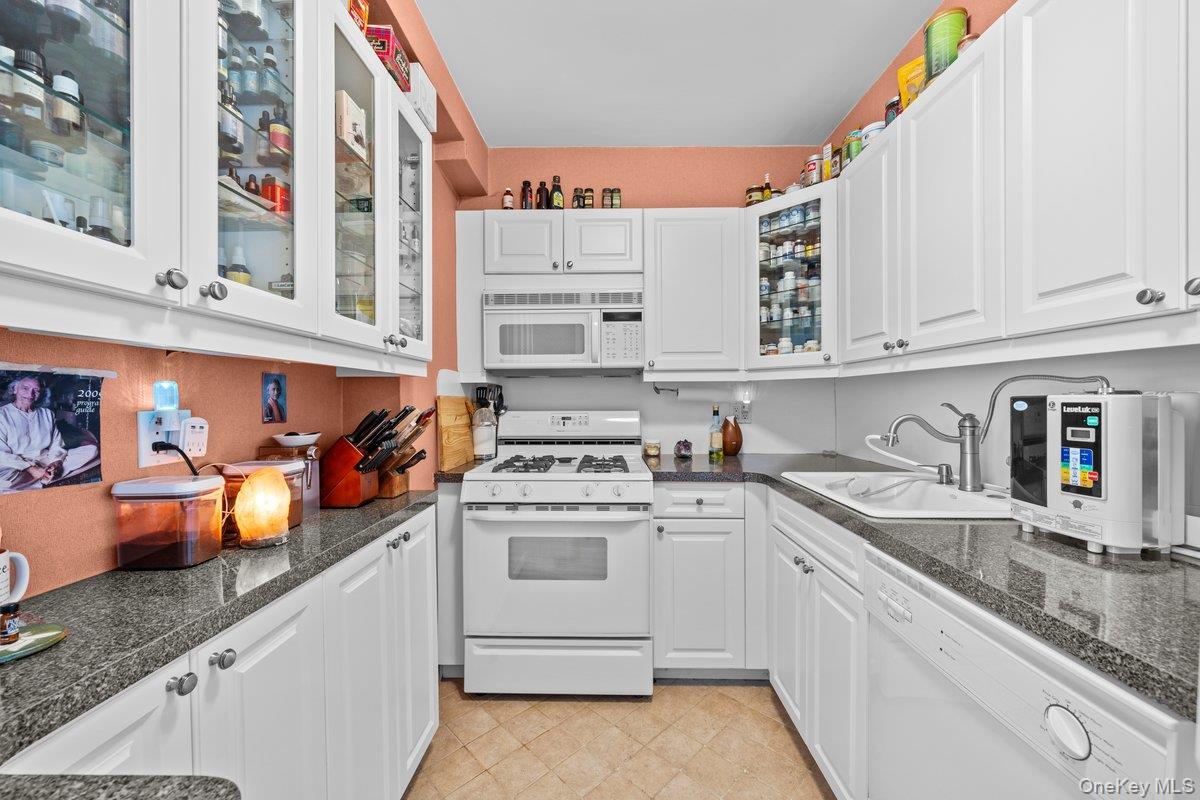 2575 Sw Palisade Avenue 12c Property Photo 8