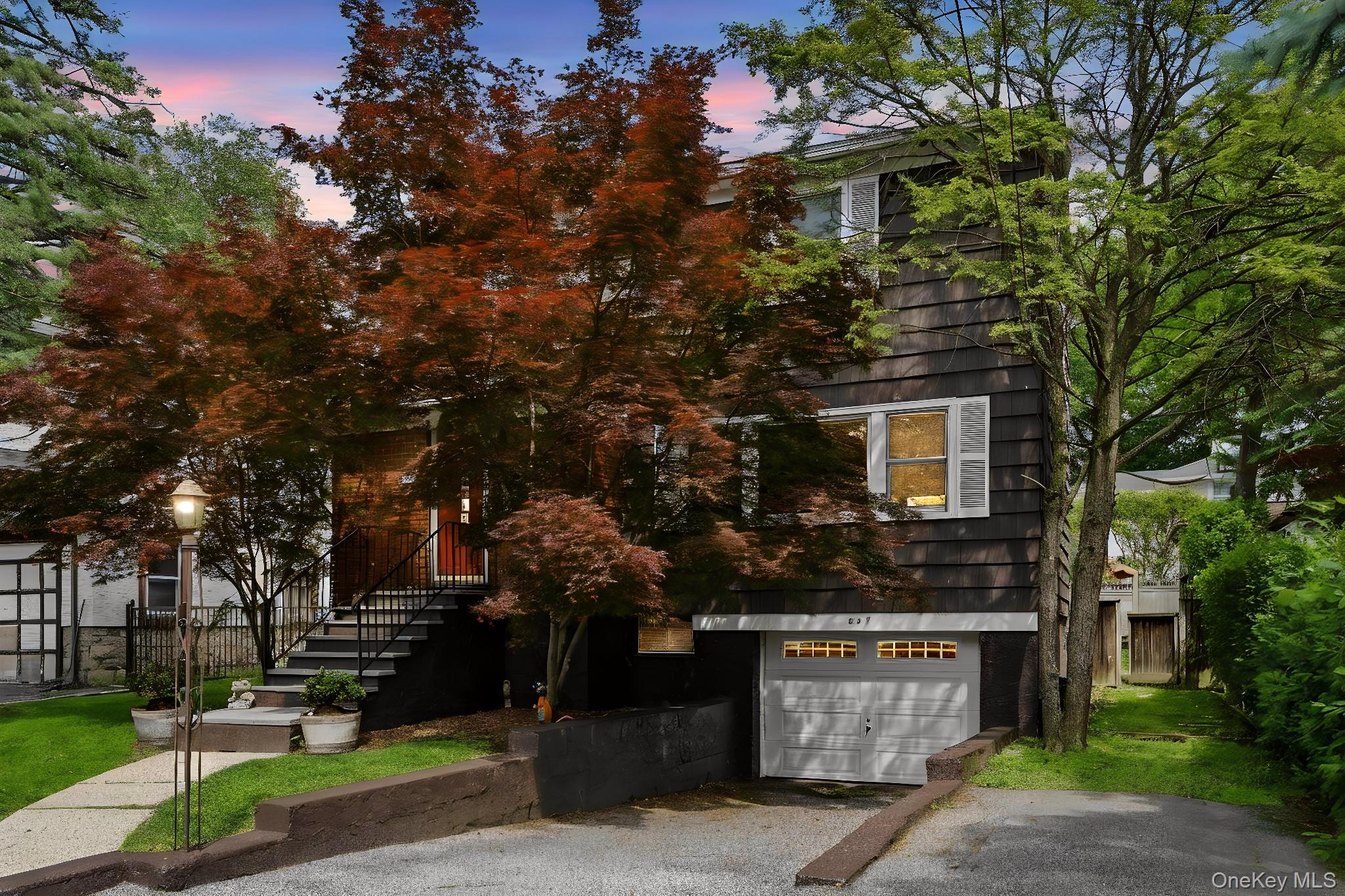 857 Webster Avenue Property Photo 2