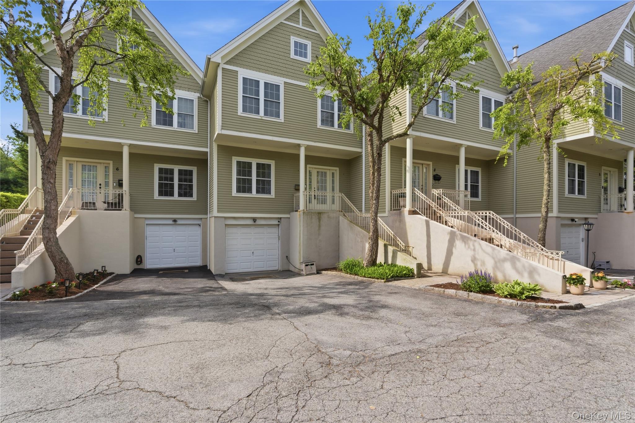 83 Kings Highway 7 Property Photo 1