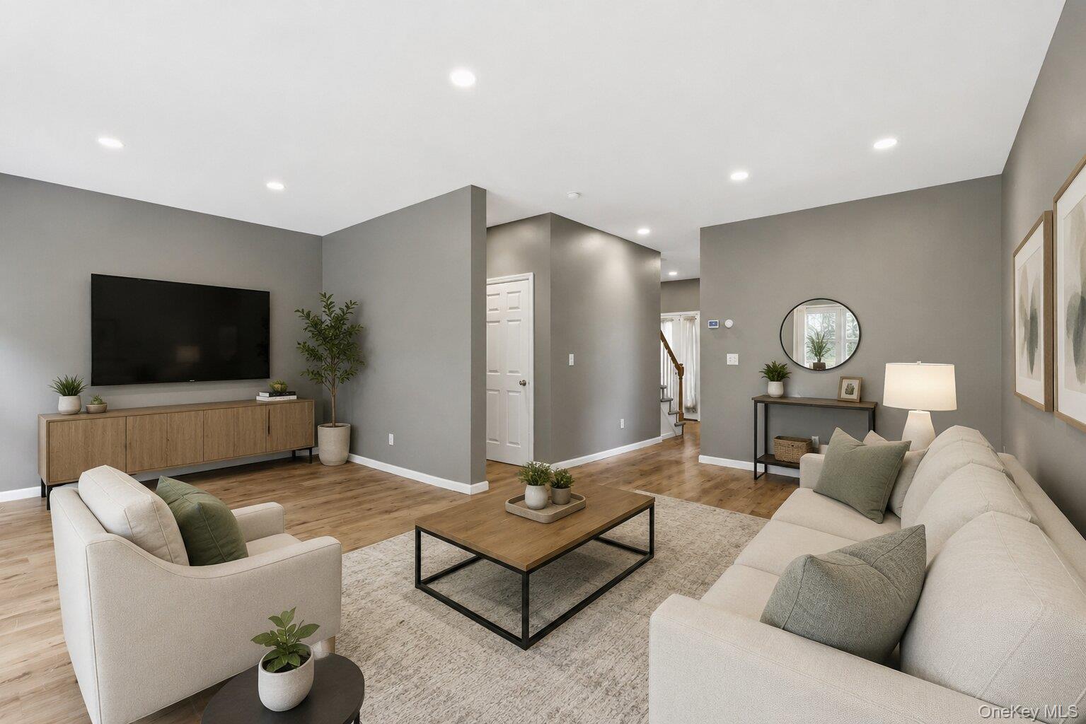 83 Kings Highway 7 Property Photo 2