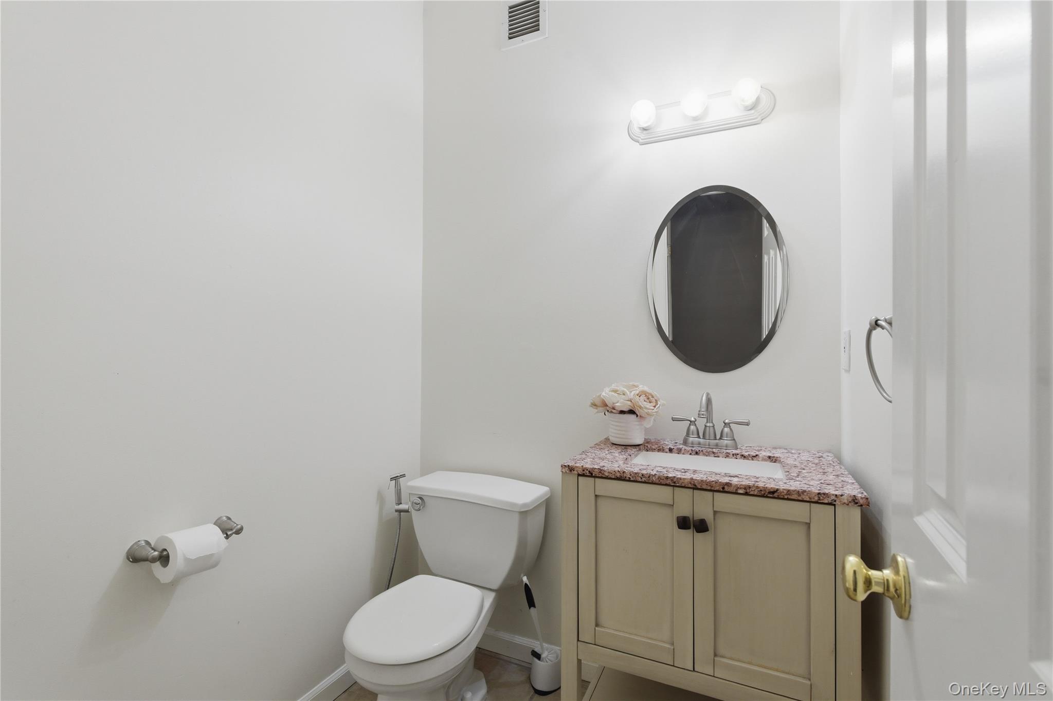 83 Kings Highway 7 Property Photo 12