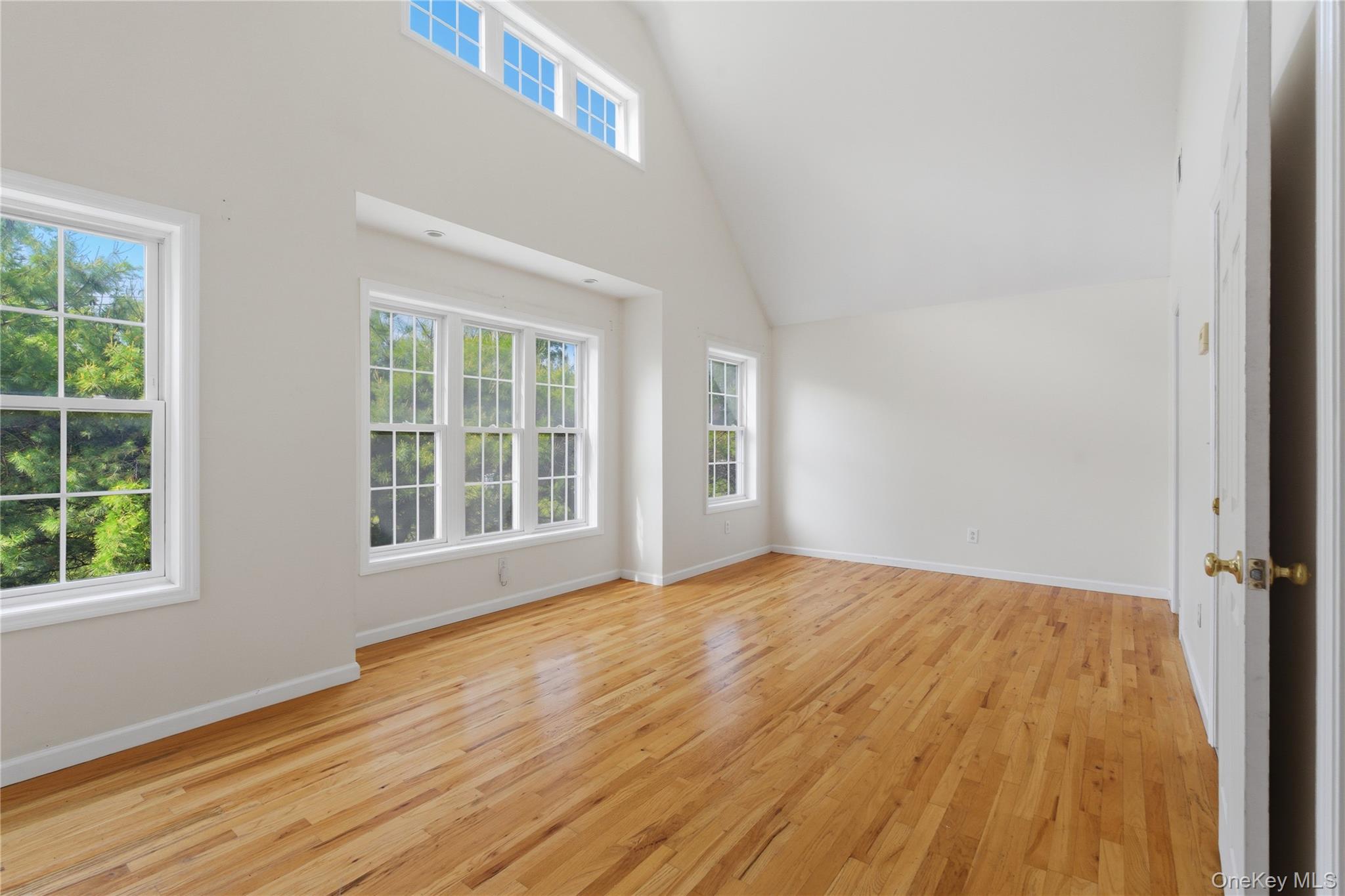 83 Kings Highway 7 Property Photo 14