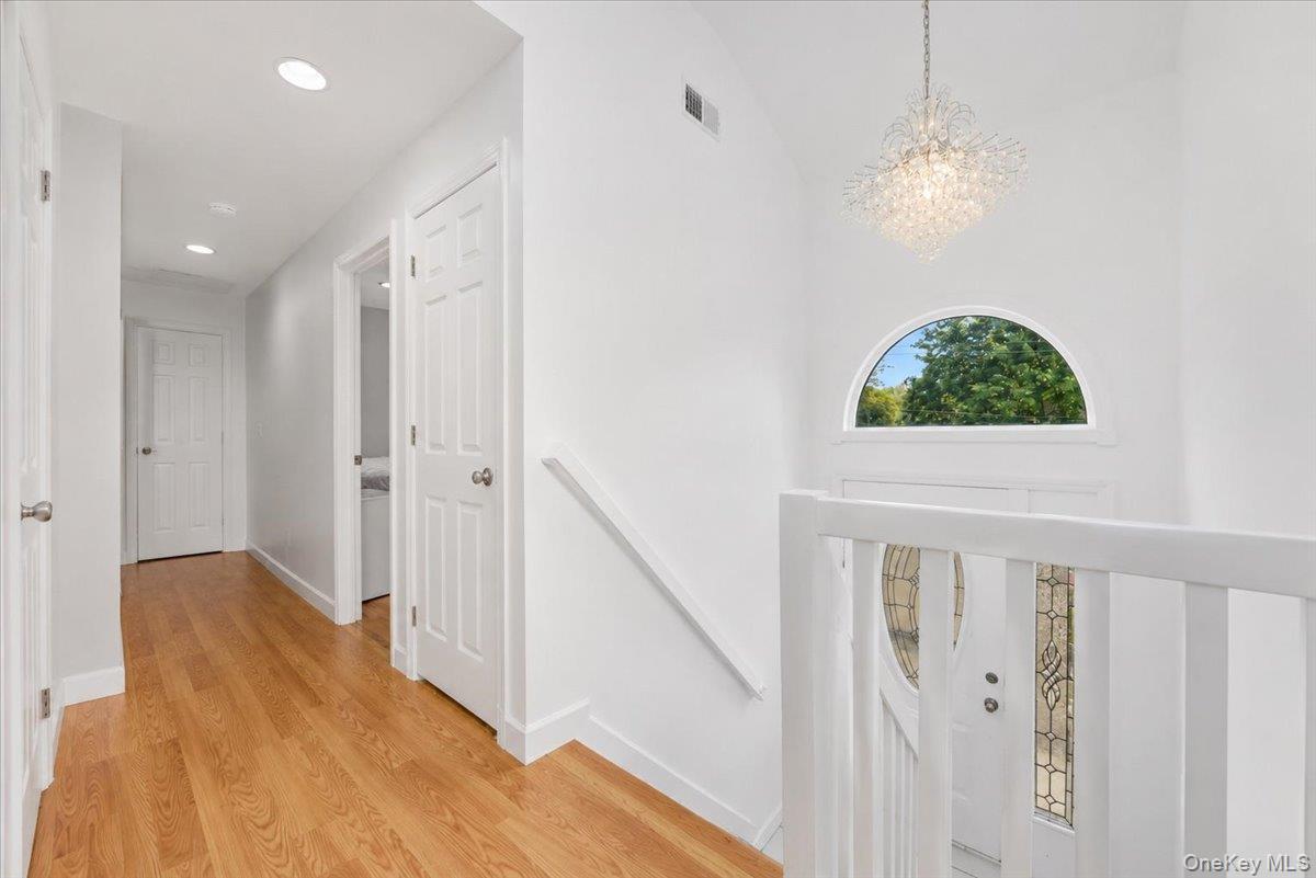15 Oakhurst Street Property Photo 2