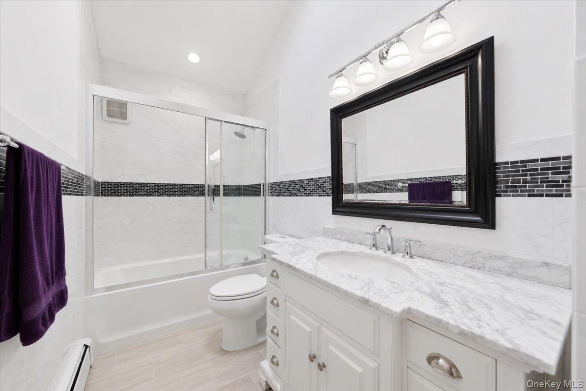 15 Oakhurst Street Property Photo 4