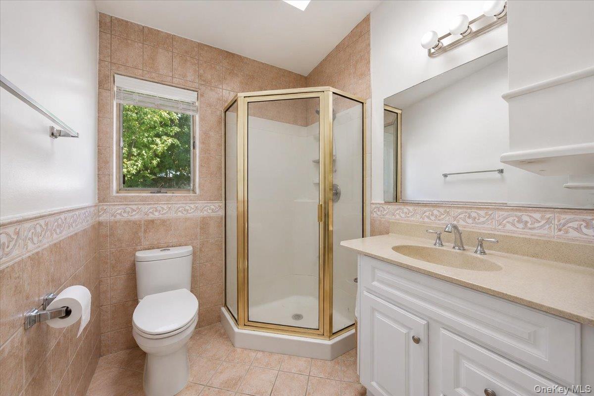15 Oakhurst Street Property Photo 11