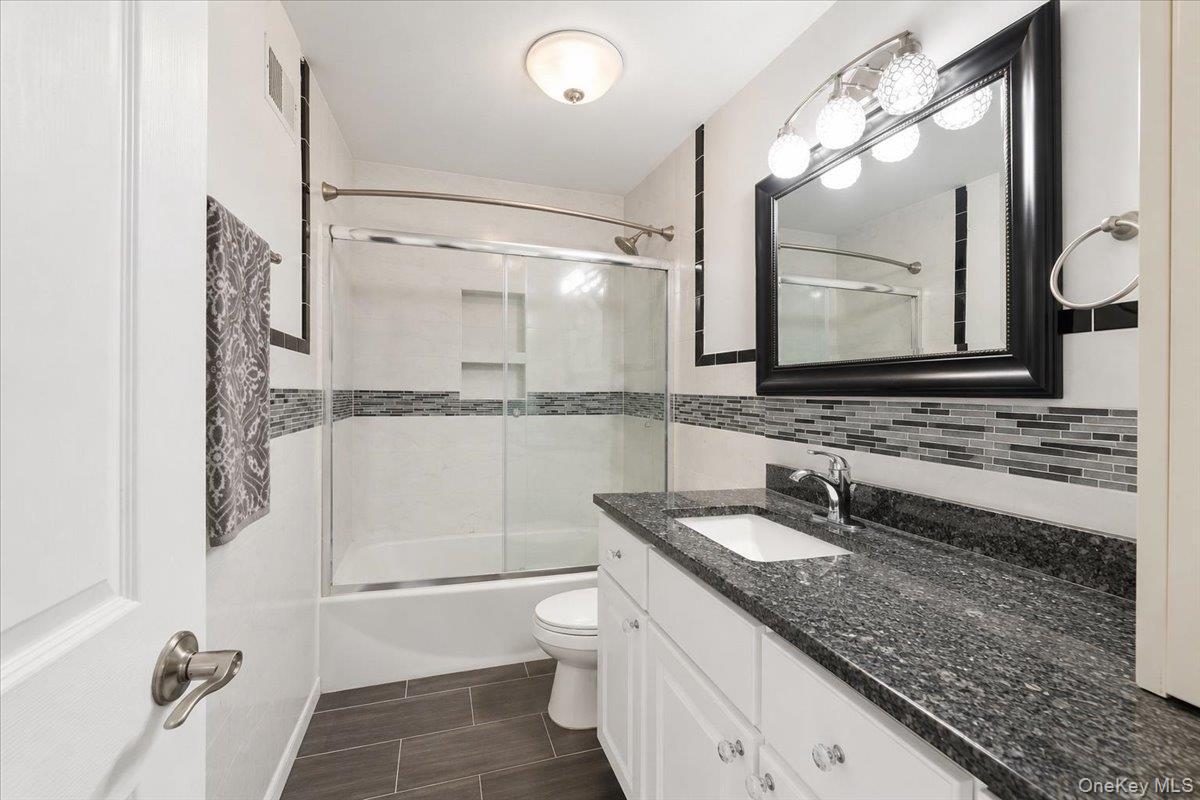 15 Oakhurst Street Property Photo 20