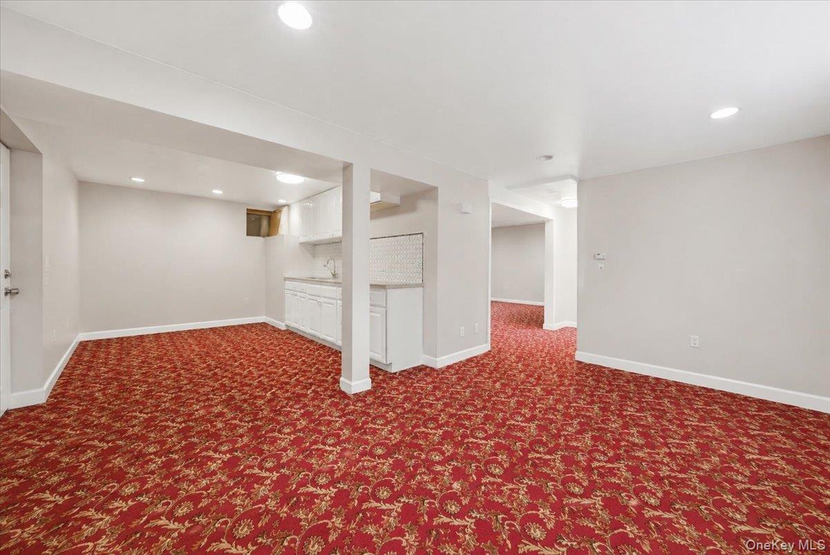 15 Oakhurst Street Property Photo 21