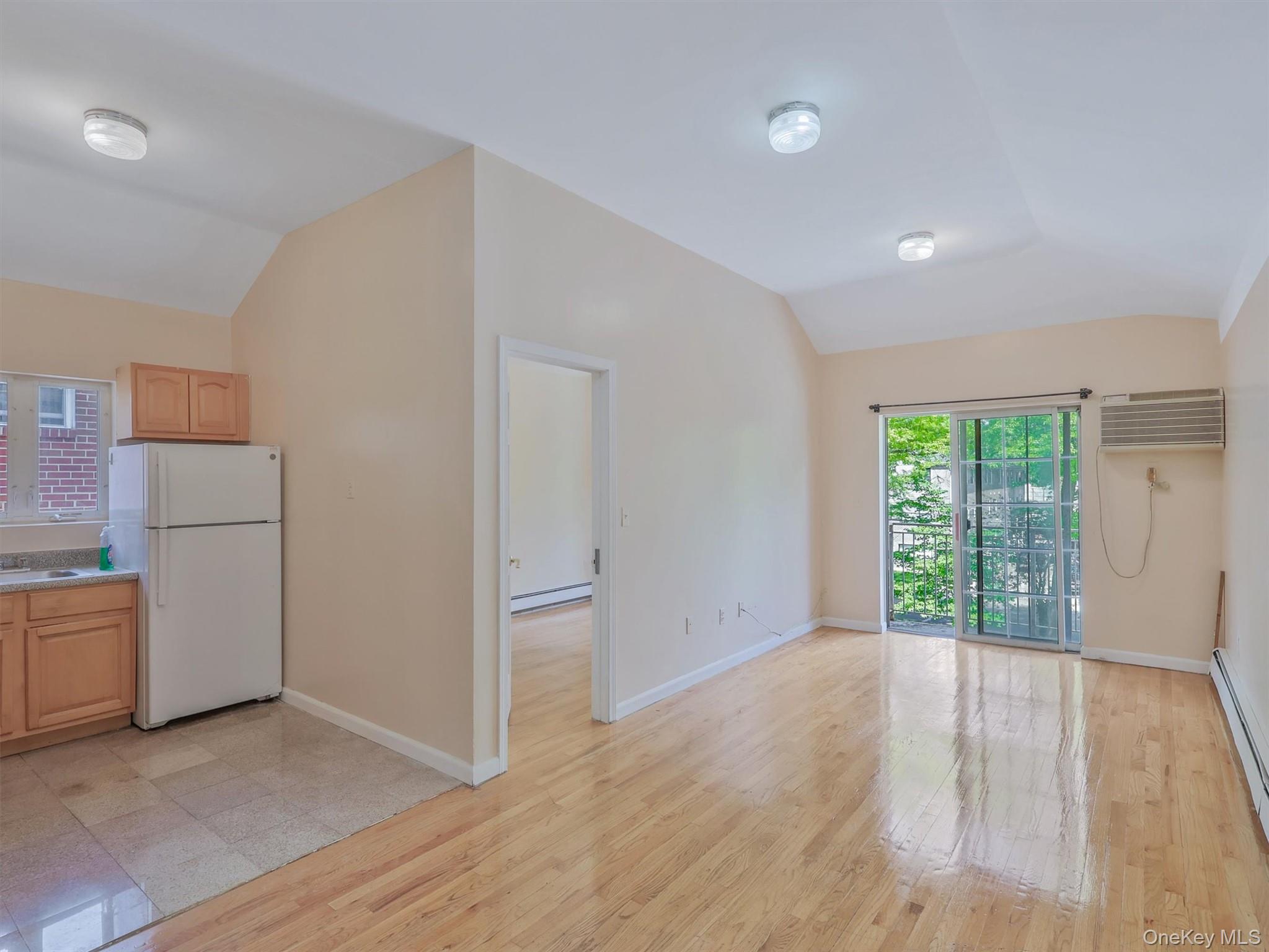 86-66 Midland Parkway Property Photo 17
