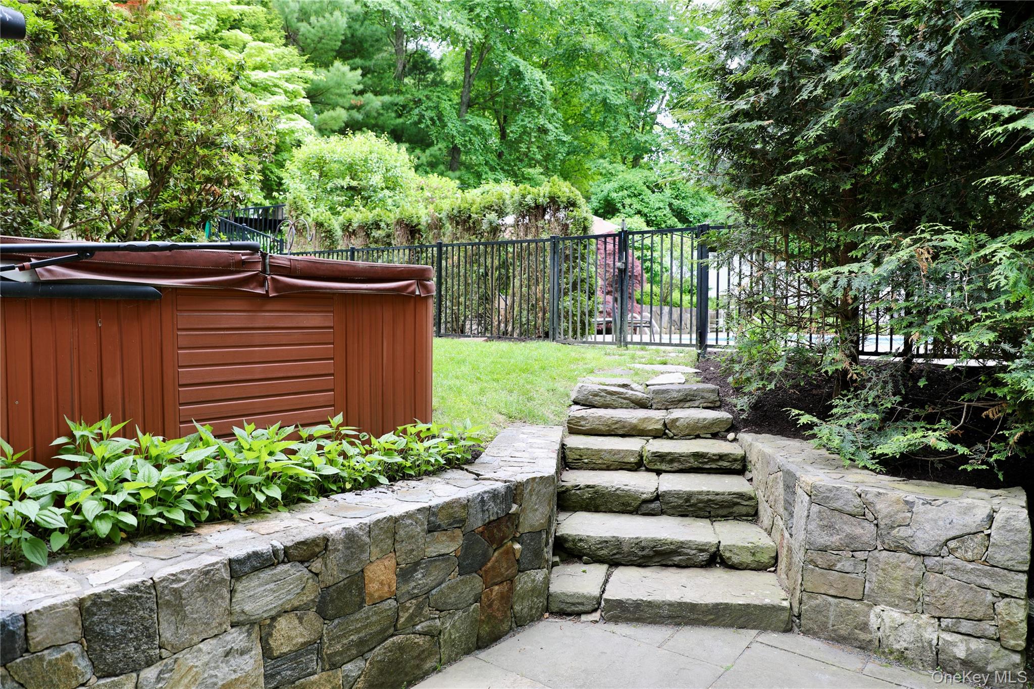 7 David Road Property Photo 8