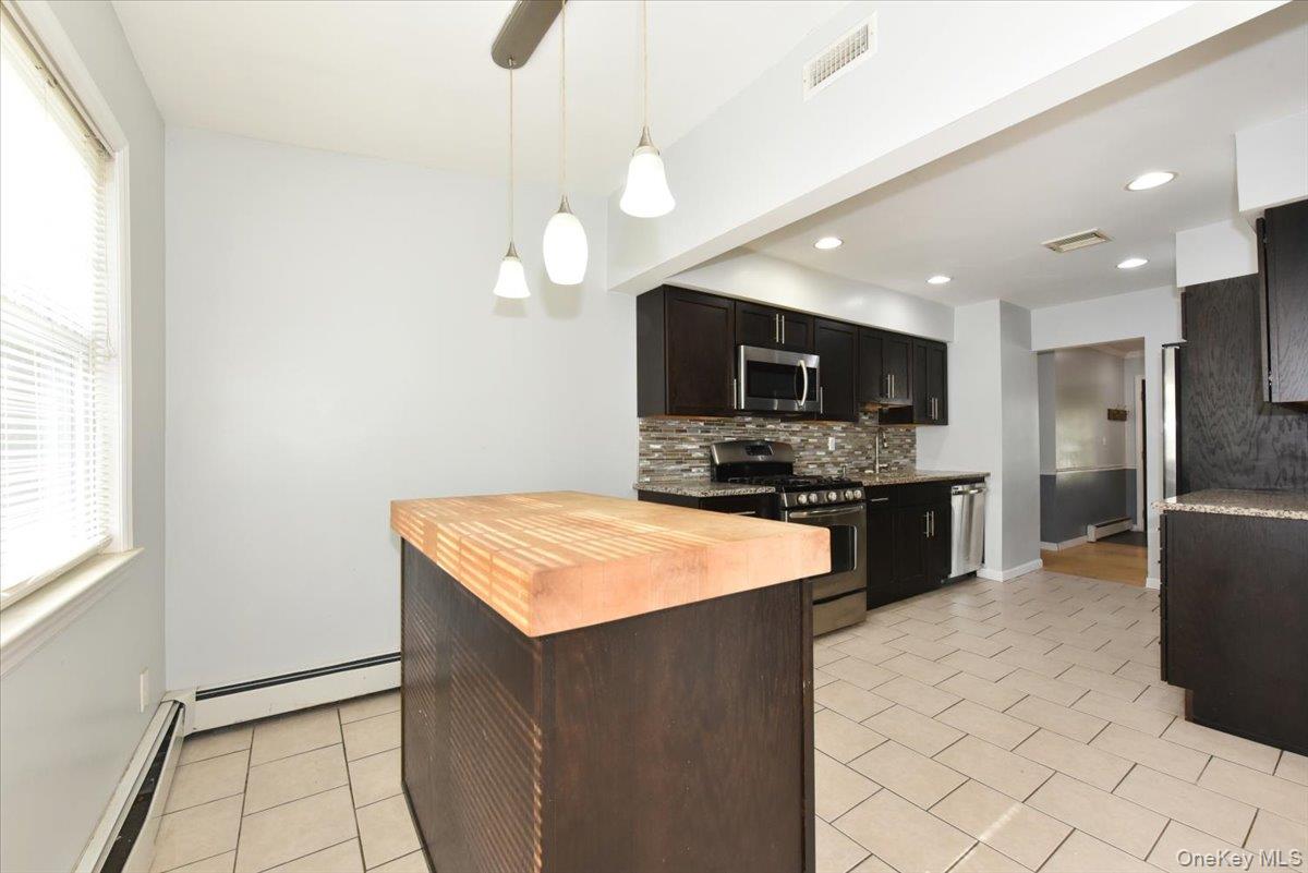 20 Dumond Place Property Photo 14