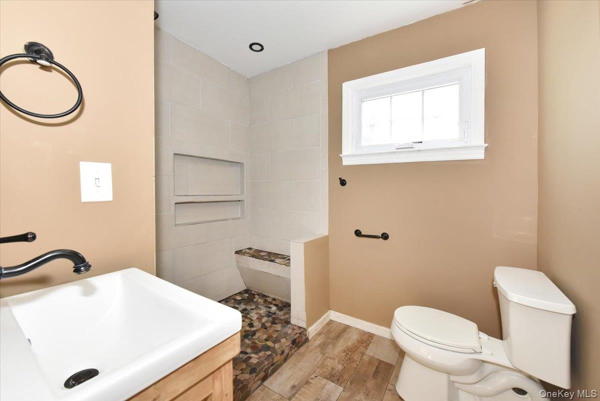 20 Dumond Place Property Photo 21