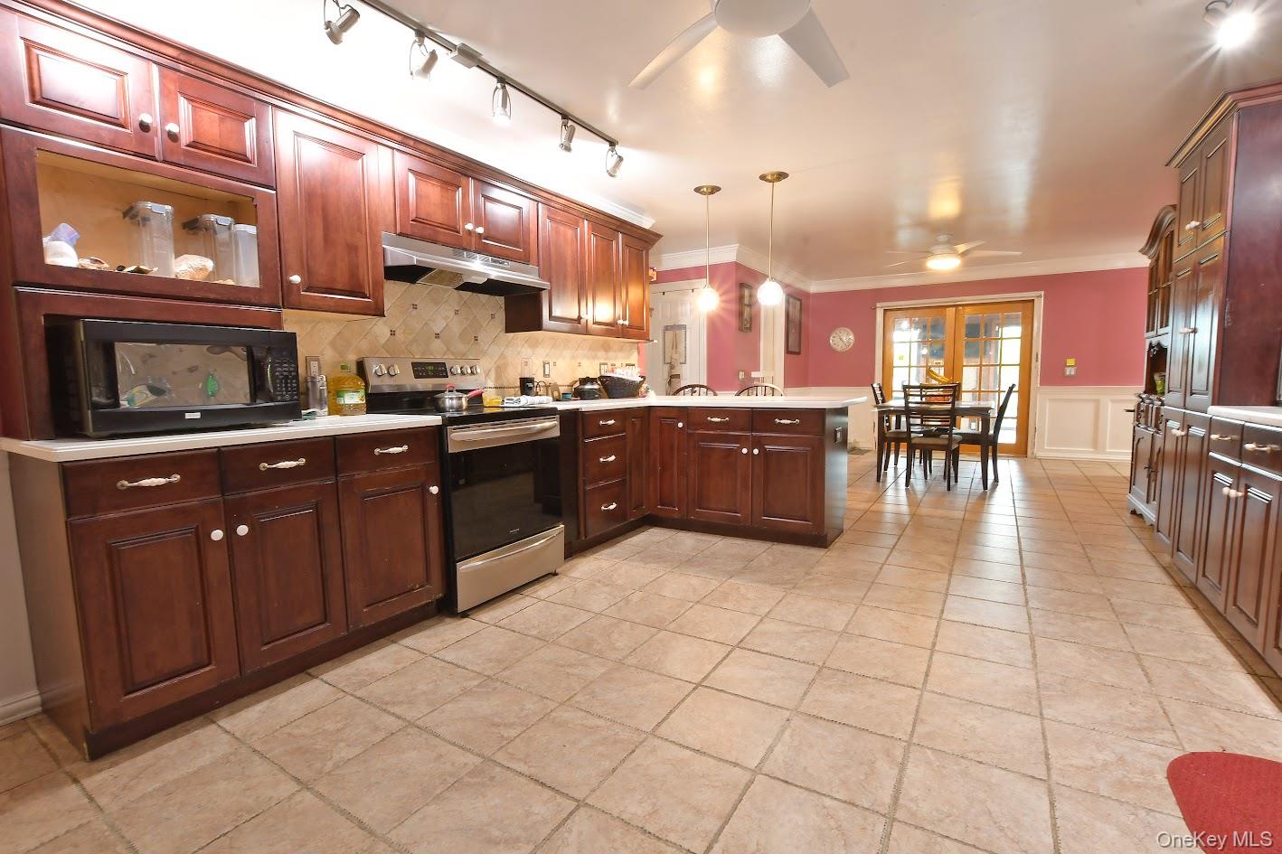 5 Easterly Court Property Photo 2
