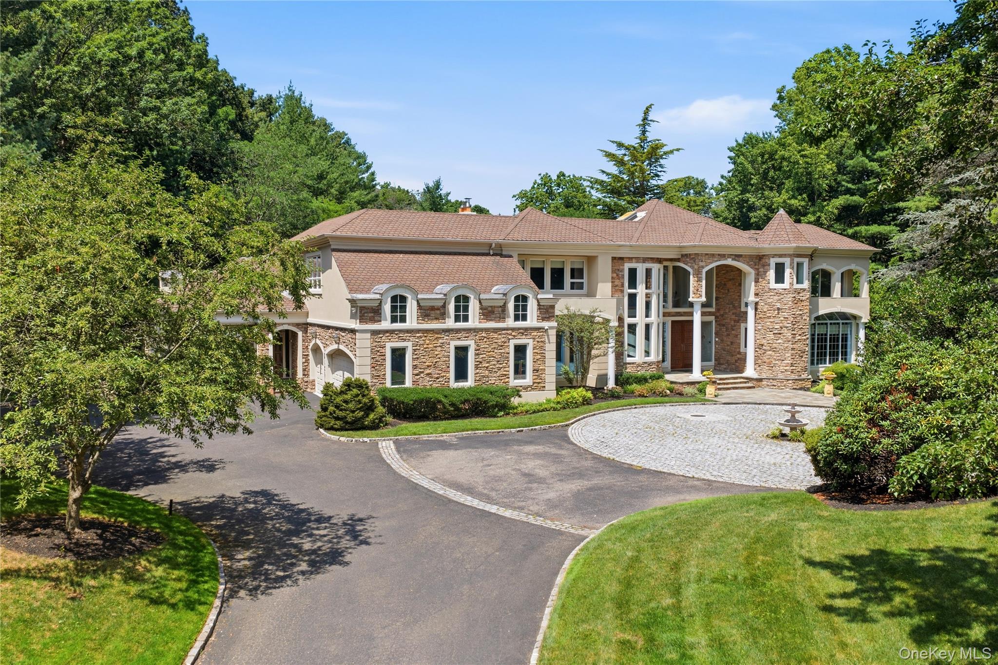 55 Coves Run Property Photo 1