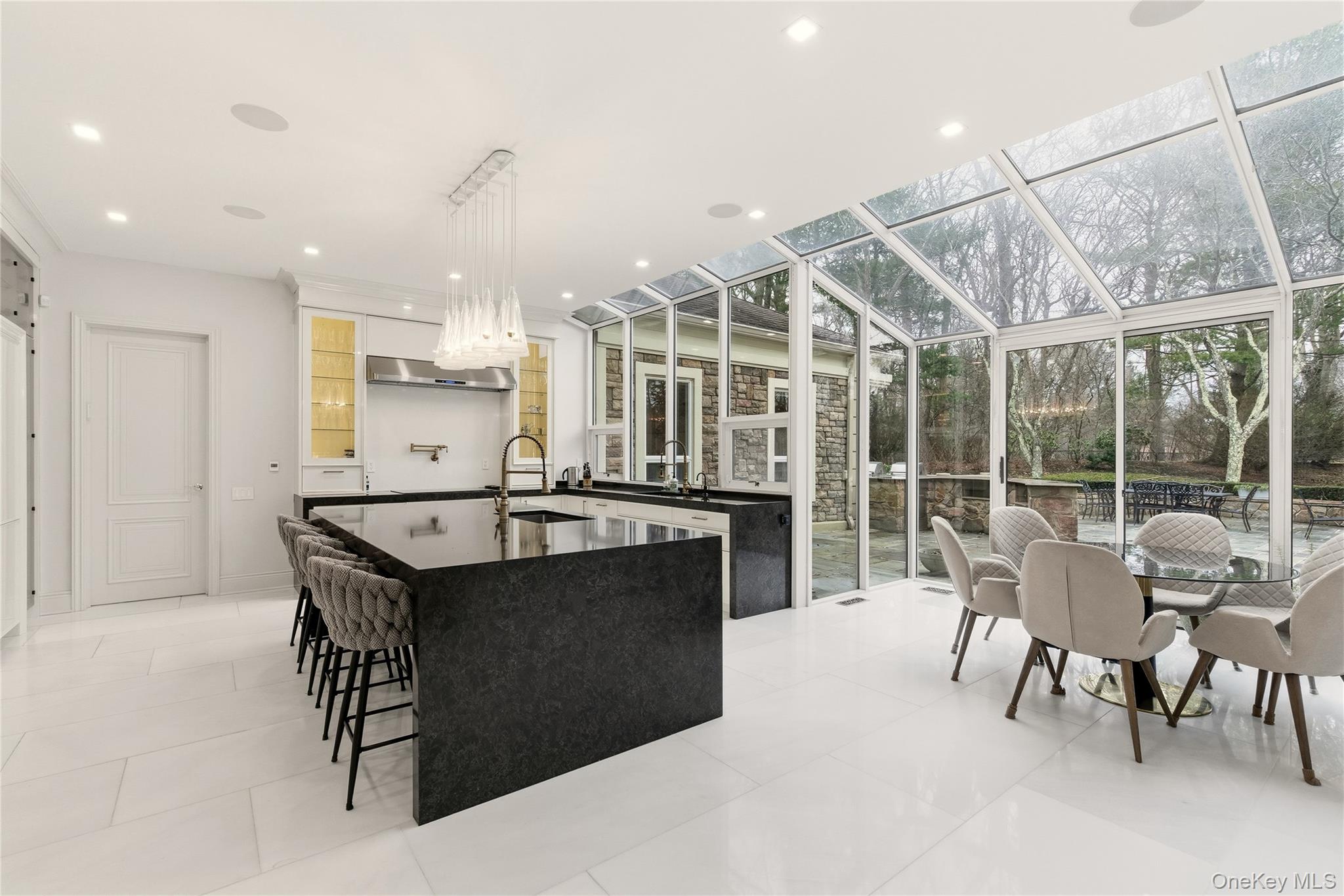 55 Coves Run Property Photo 12