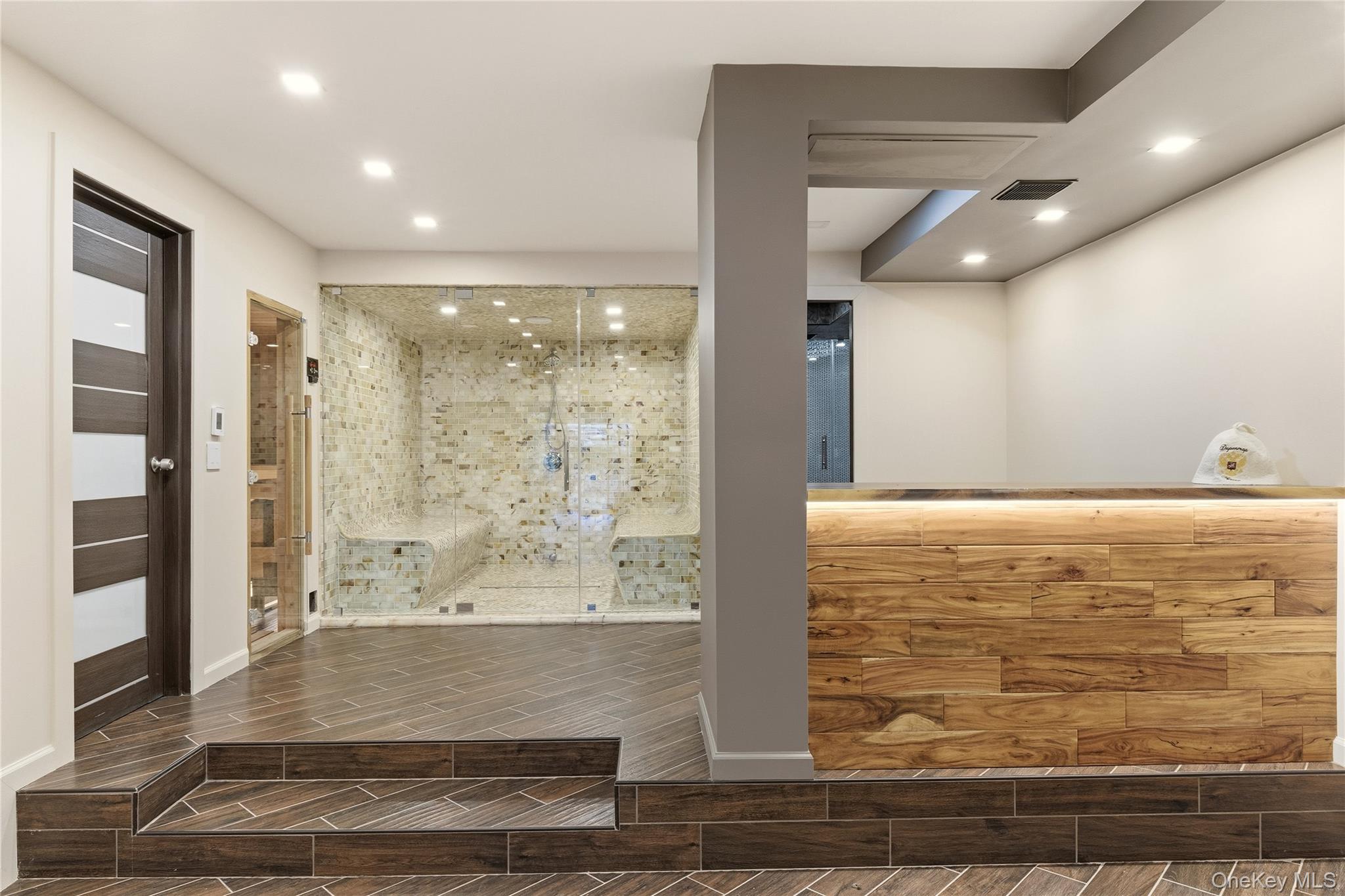 55 Coves Run Property Photo 44