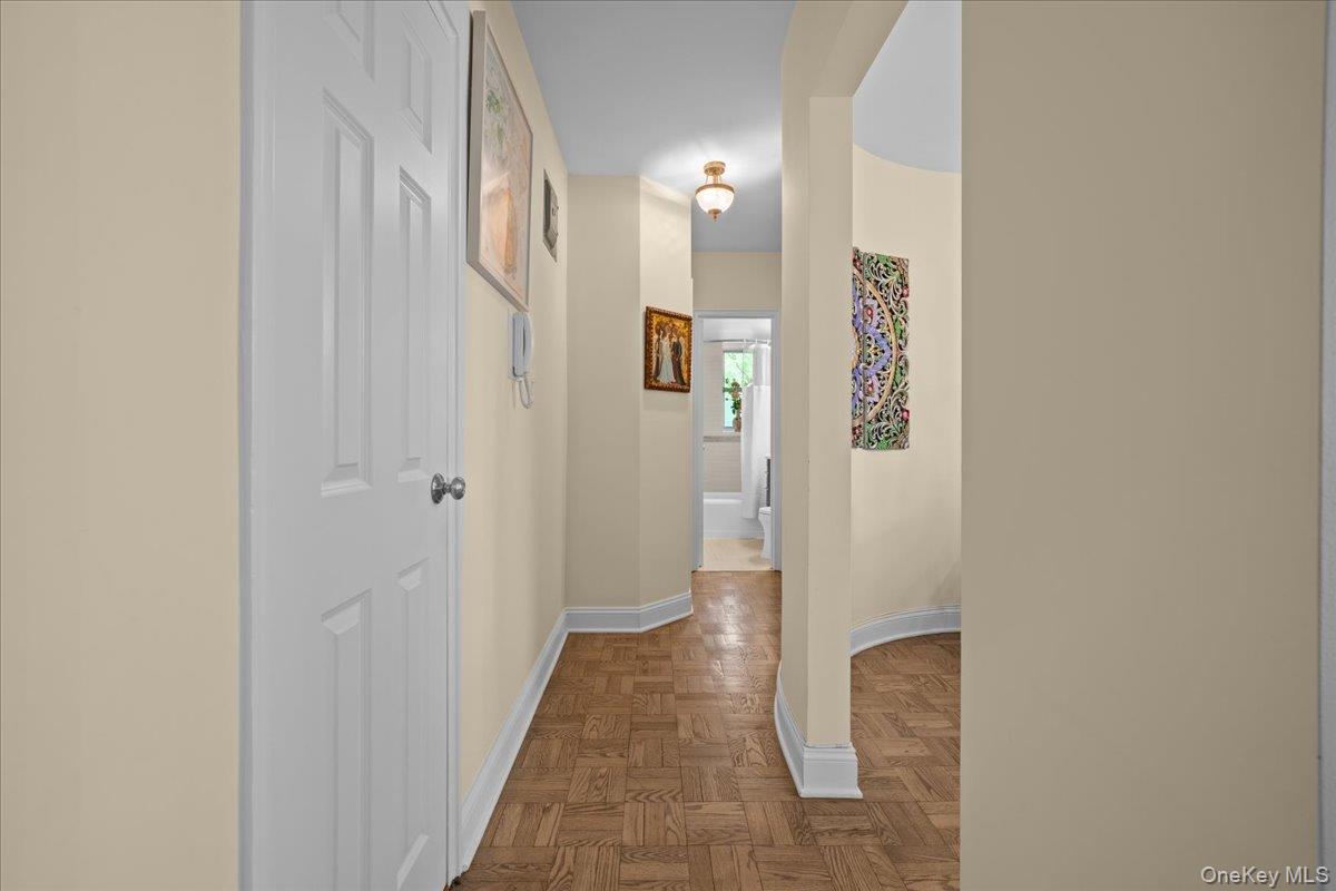 750 Kappock Street 305 Property Photo 6