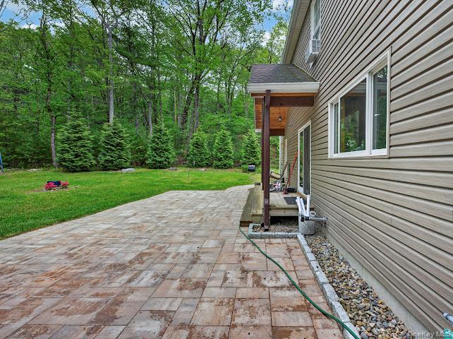 203 Wildwood Way Property Photo 8