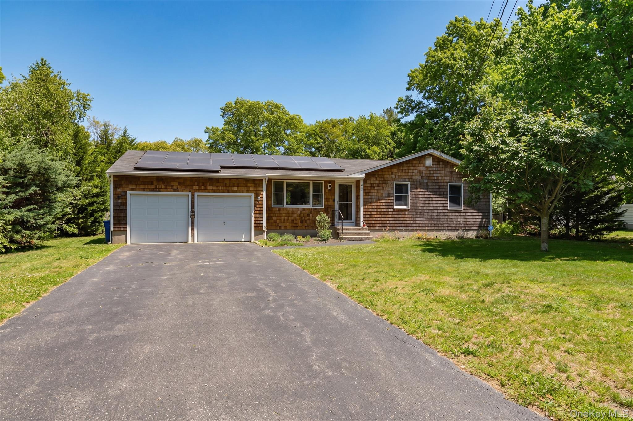 37 Crescent Bow Property Photo 1