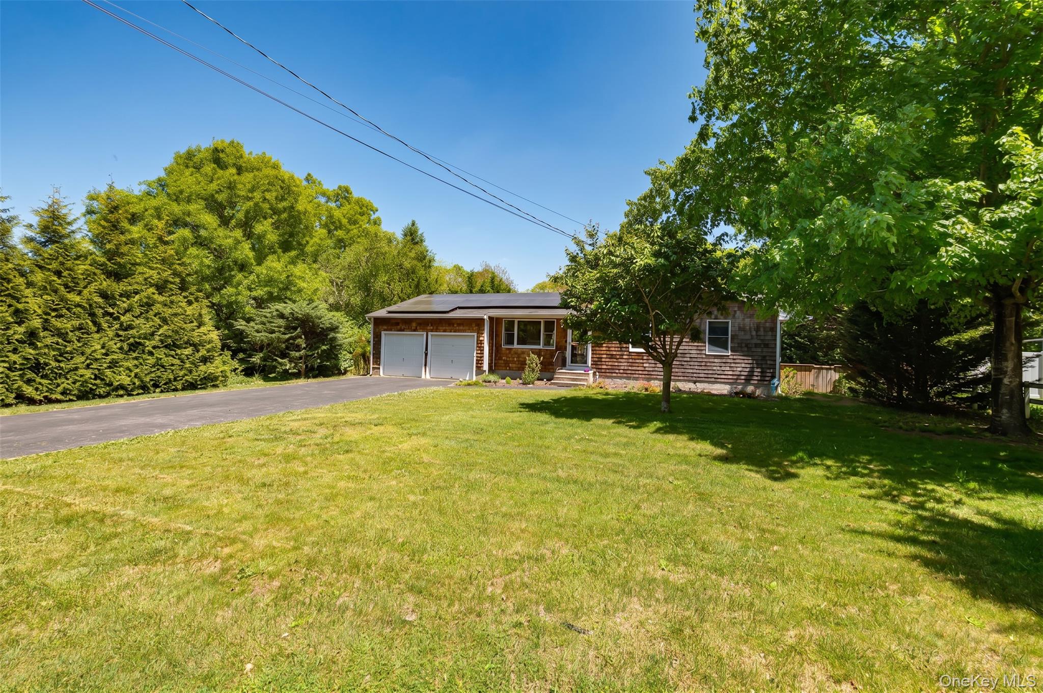37 Crescent Bow Property Photo 2